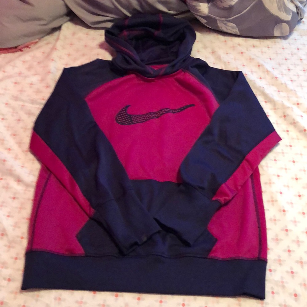 Nike Therma-Fit Hoodie